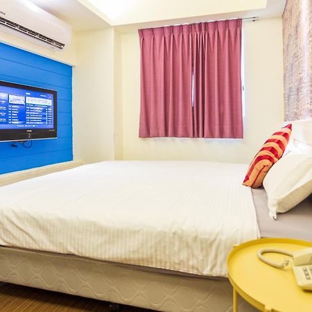 Newrise Hotel Каосюн Екстериор снимка
