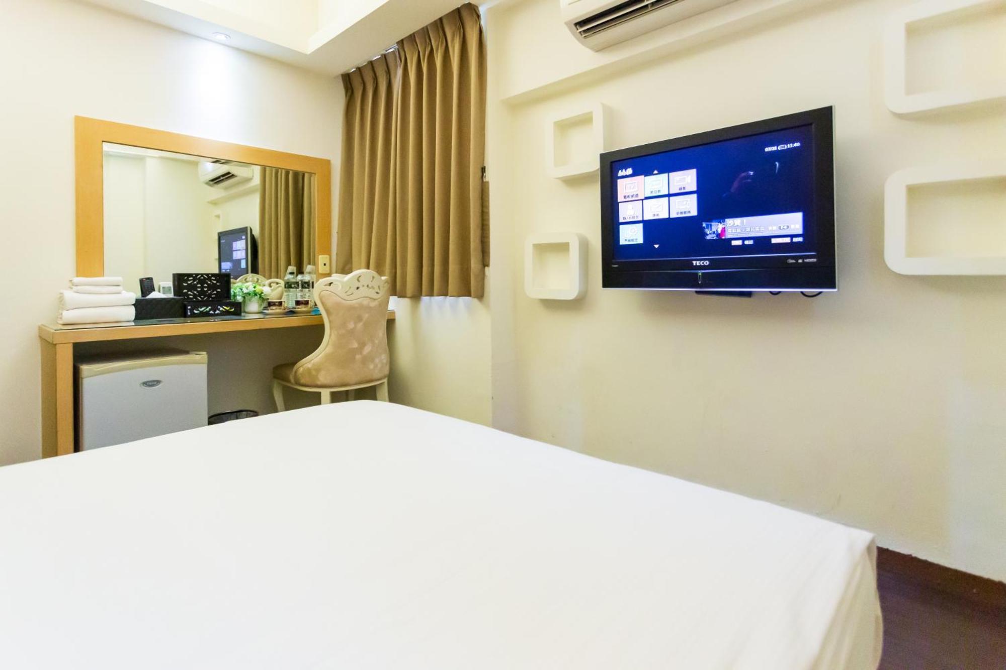 Newrise Hotel Каосюн Екстериор снимка