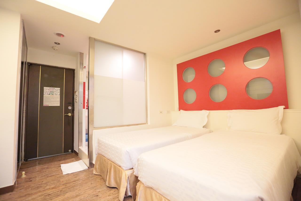 Newrise Hotel Каосюн Екстериор снимка