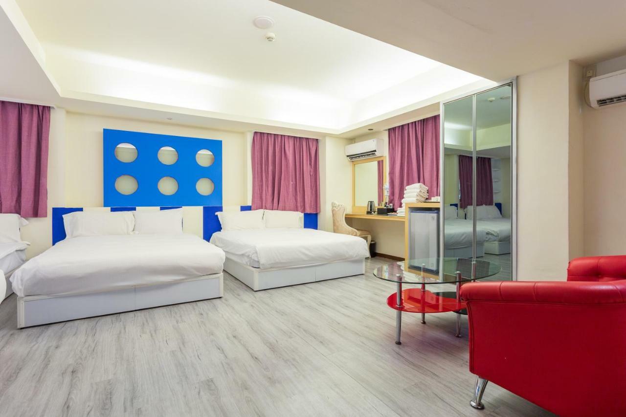 Newrise Hotel Каосюн Екстериор снимка