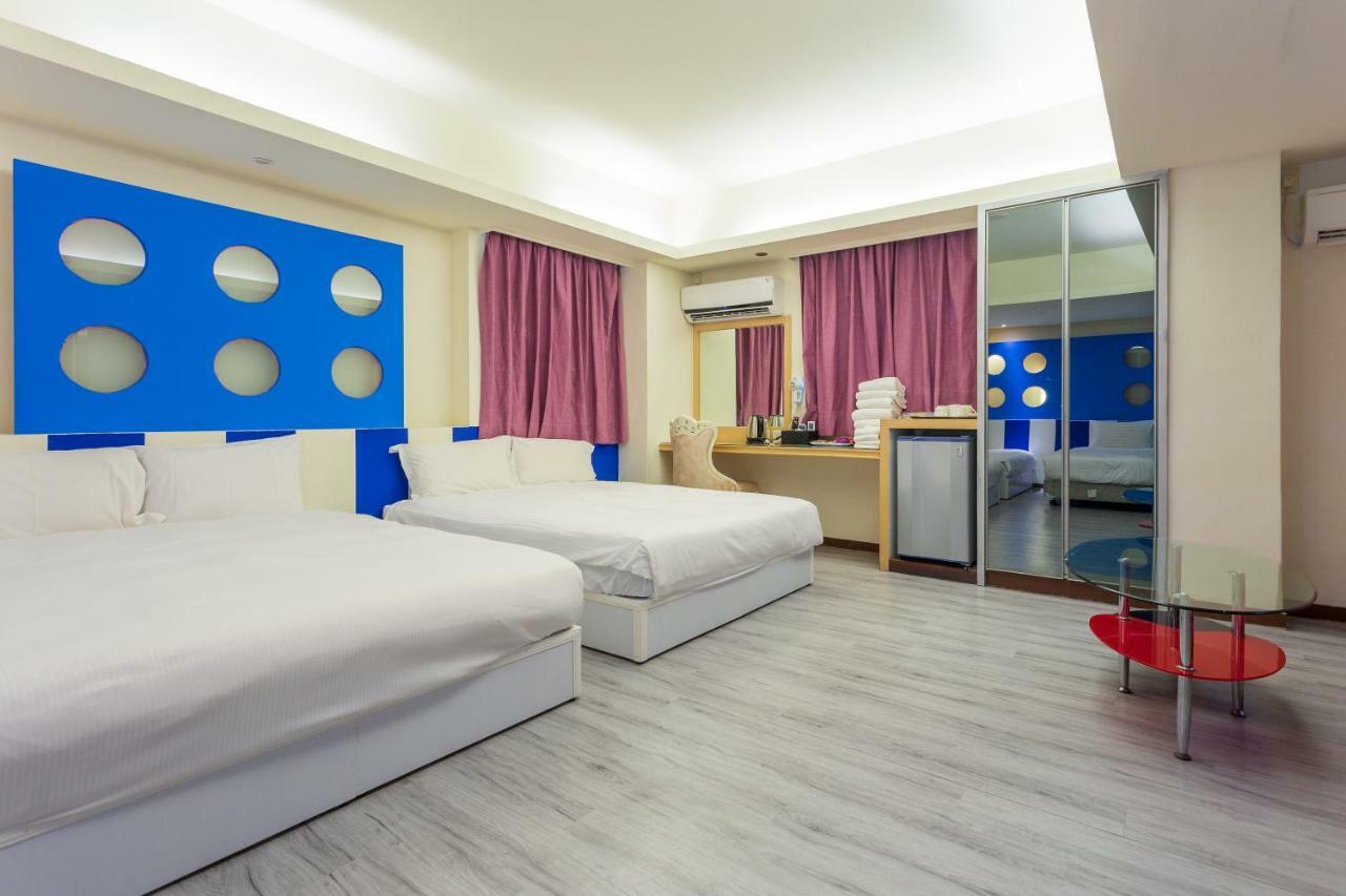 Newrise Hotel Каосюн Екстериор снимка